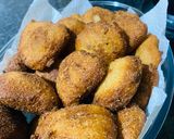 A picture of step 5 of Zitumbuwa (Malawian Banana Fritters).