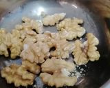 A picture of step 1 of Walnuts tea.