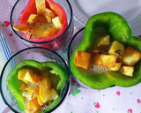 Foto del paso 7 de la receta: Pimientos asados rellenos de patatas fritas y huevos fritos