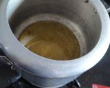 A picture of step 3 of Sev masala sabji.