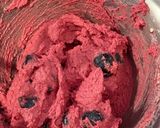 Foto del paso 4 de la receta: Muffins red velvet de arándanos sin gluten