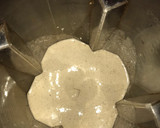 A picture of step 2 of Oreo and Banana Shake.