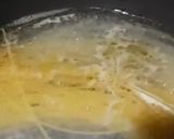 A picture of step 3 of Chicken jalfrezi spaghetti pasta.
