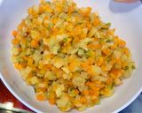 Foto langkah ke 4 dari resep Pastel Goreng Isi Sayur Telur.