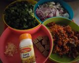 A picture of step 1 of Yam and beans porridge.