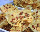 Foto langkah ke 6 dari resep Rempeyek Kacang Renyah Tahan Lama.
