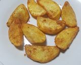 Foto langkah ke 3 dari resep Potato wedges simple.