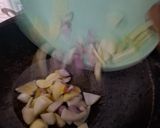 Foto langkah ke 2 dari resep Tongseng Ayam Bumbu Kemiri.
