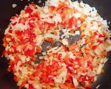 Foto del paso 1 de la receta: Lomo de cerdo empanado con sofrito de verduras al pimentón