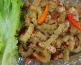 Foto langkah ke 3 dari resep Oseng Pare dan Tempe.