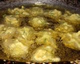 A picture of step 11 of Vegetable Pakorhay.