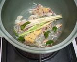 Foto langkah ke 2 dari resep Sup kepala ikan salmon.
