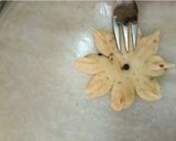A picture of step 9 of Flower shape Mathri.