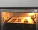 Foto langkah ke 7 dari resep Oat and Nut Chocolate Cookies.
