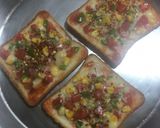 A picture of step 5 of Bread Pizza.