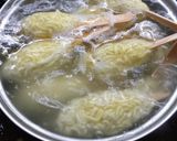Foto langkah ke 5 dari resep 45. Sempol Mie isi Sosis.