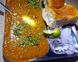 A picture of step 7 of Pav bhaji.