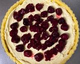 A picture of step 5 of Easy Cherry Cheese Tart.