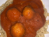 Espaguetis con albóndigas