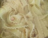 A picture of step 2 of Pasta with smoked salmon and cream.