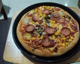 Foto langkah ke 9 dari resep Pizza rumahan.