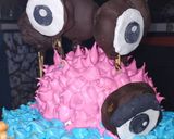 Foto del paso 10 de la receta: Torta monstruitos!! Para Isabella y Bianca!! Feliz día de la niñez!!❤️❤️❤️