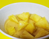 Foto del paso 2 de la receta: Piña especiada al moscatel