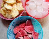 Foto langkah ke 1 dari resep Setup Nanas Jambu Biji Kolang Kaling.