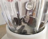 A picture of step 1 of Oreo Shake 🧋.