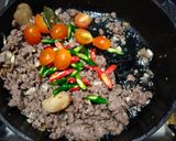 Foto langkah ke 3 dari resep Daging Sapi Cincang Masak Tauco.