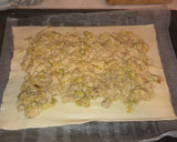 Foto del paso 3 de la receta: Empanada de pollo y puerros