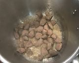 Foto del paso 1 de la receta: Estofado de ternera y verduras con patatas en olla rápida