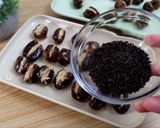 Foto langkah ke 3 dari resep 50. HIDANGAN PENUTUP SPECIAL DI BULAN RAMADHAN | KURMA KACANG COKLAT.