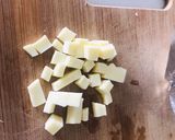 Foto del paso 2 de la receta: Cebollitas rellenas de queso