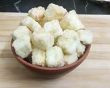 A picture of step 9 of Kesar Chenna Murki.