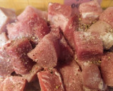Foto del paso 1 de la receta: Patatas guisadas con magro