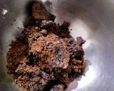 A picture of step 1 of Oreo cake pops.