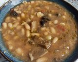 Foto del paso 7 de la receta: Alubias con boletus en olla lenta