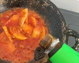 Gambar langkah 4 resipi Sambal Sardin Kentang.