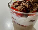Foto del passaggio 2 della ricetta Sunday Dessert 🍓🍫