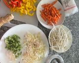 Foto del paso 1 de la receta: Wok de cerdo con pasta de arroz y vegetales (libre de gluten)