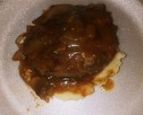 A picture of step 4 of Homemade Smothered Hamburger Patties.