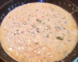 Foto del paso 7 de la receta: Piquillos rellenos de Bacalao y Gambas con crema de bogavante