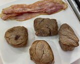 Foto del paso 2 de la receta: Medallones de Lomo al vino con champiñones 🍷