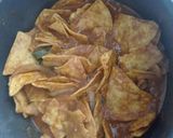 Foto del paso 2 de la receta: Desayuno fácil y rápido en 3 pasos chilaquiles rojos