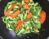 Foto langkah ke 4 dari resep Vegetable with Abalone.