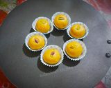A picture of step 3 of Besan sooji Ladoos.
