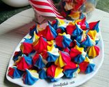 Gambar langkah 7 resipi Meringue Kisses.