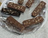 A picture of step 8 of Peanut butter chocolate bar.