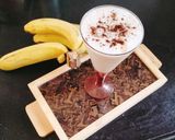 A picture of step 4 of Banana almonds milkshake.